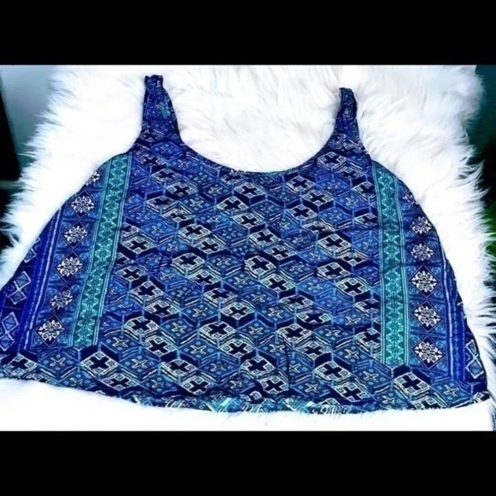 Blue Forever 21 Tank top size medium
